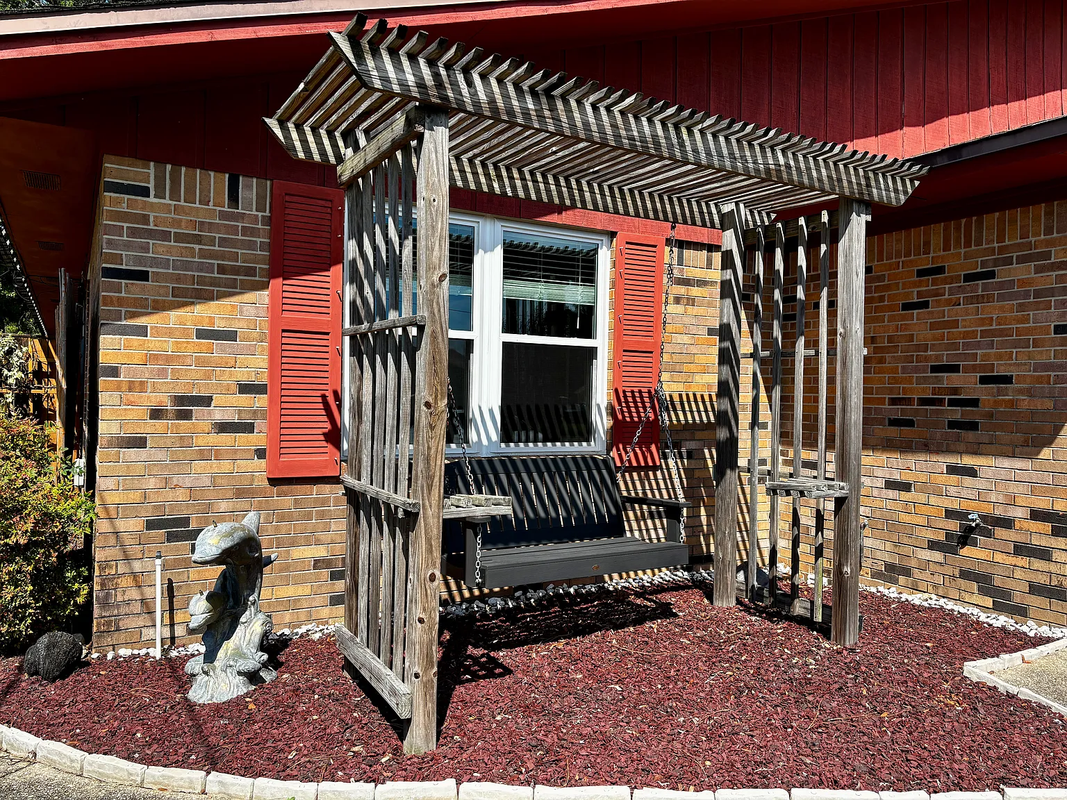 2 bed, 1357 sqft, $1,800 — Photo 2