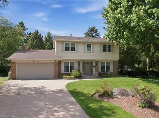 39 Maureen Ave, Hamilton, ON L9G 3L7
