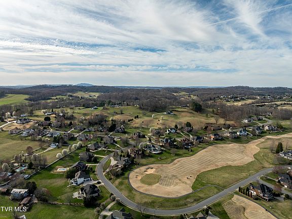 75th image of 405 Heather View Dr