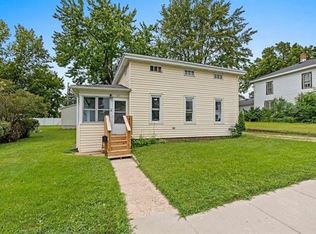 145 S State St, Berlin, WI 54923