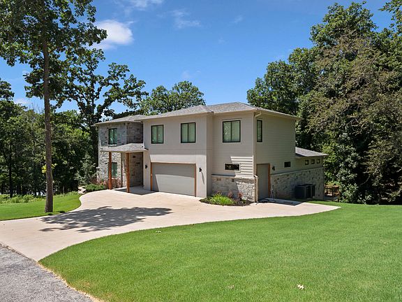 4th image of 451354 Pheasant Ln