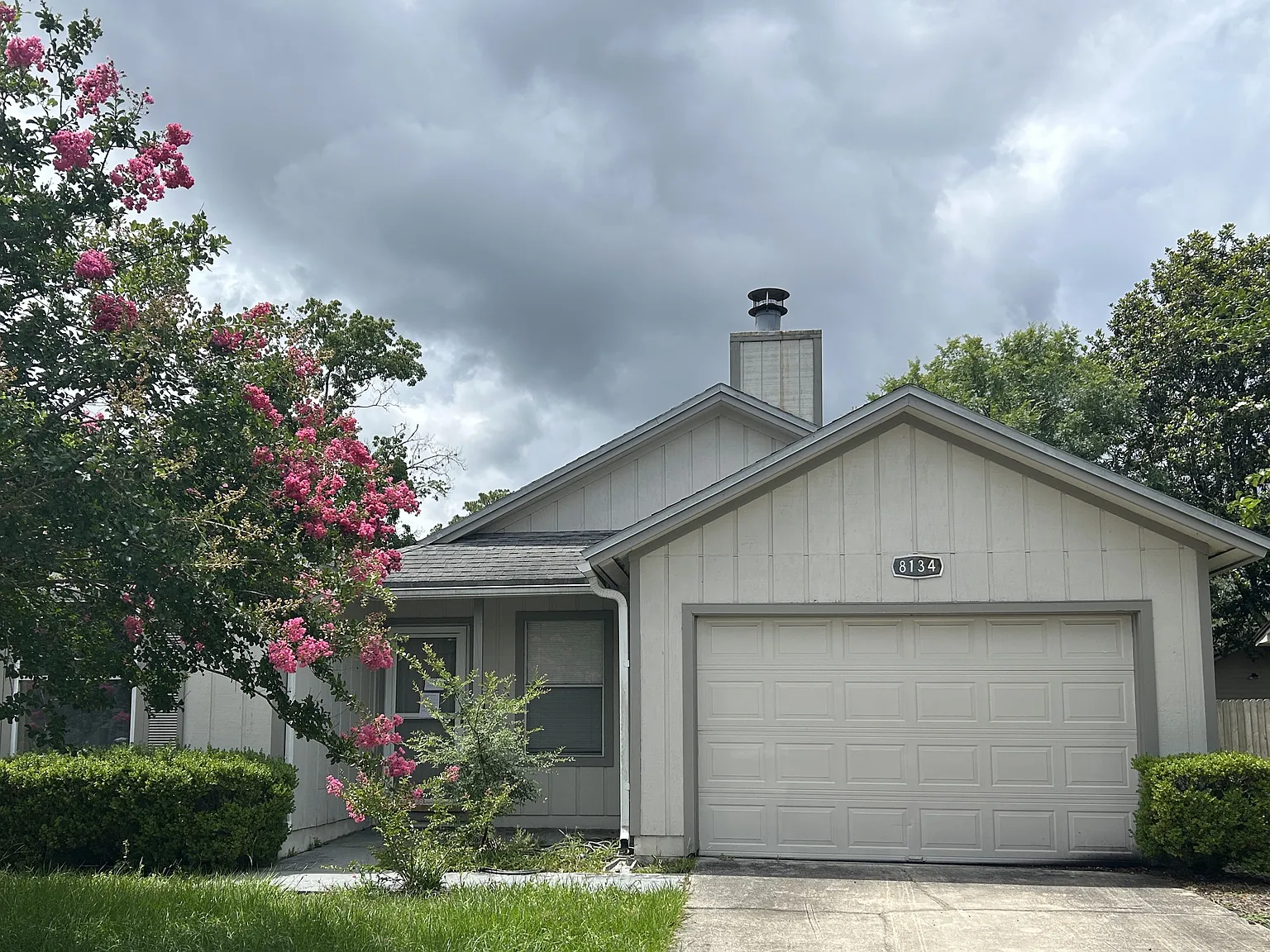 4 bed, 1151 sqft, $1,750 — Photo 1