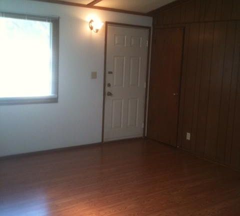 2nd image of 1569 Coombs Dr