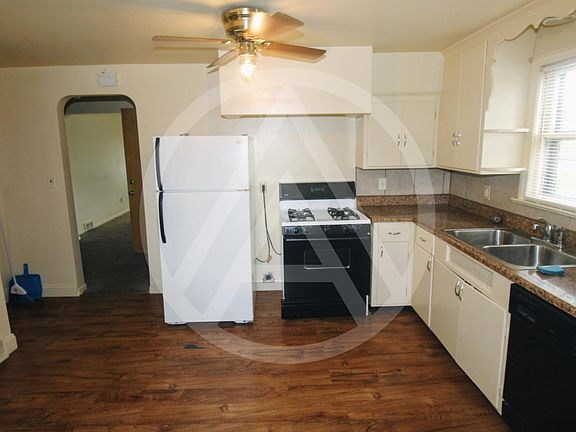 4th image of 612 E 222nd St #2