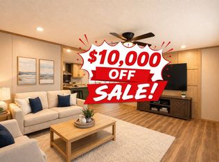 659 Reindeer Cir #196, Midway Park, NC 28544