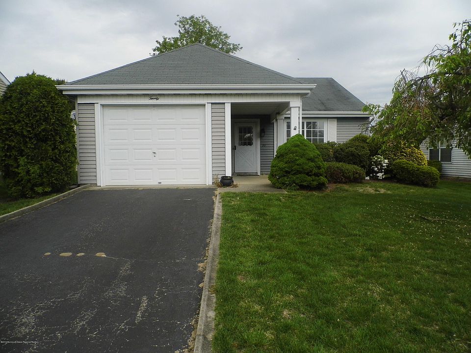 2nd image of 20 Mansfield Ave