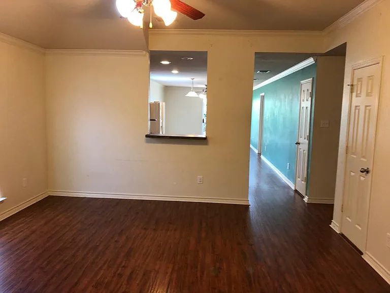 748 Mexicali Way — Photo 10