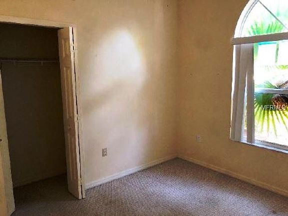 3rd image of 1114 California Ave