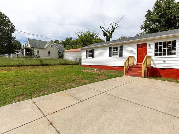 2nd image of 2211 Wright Ave