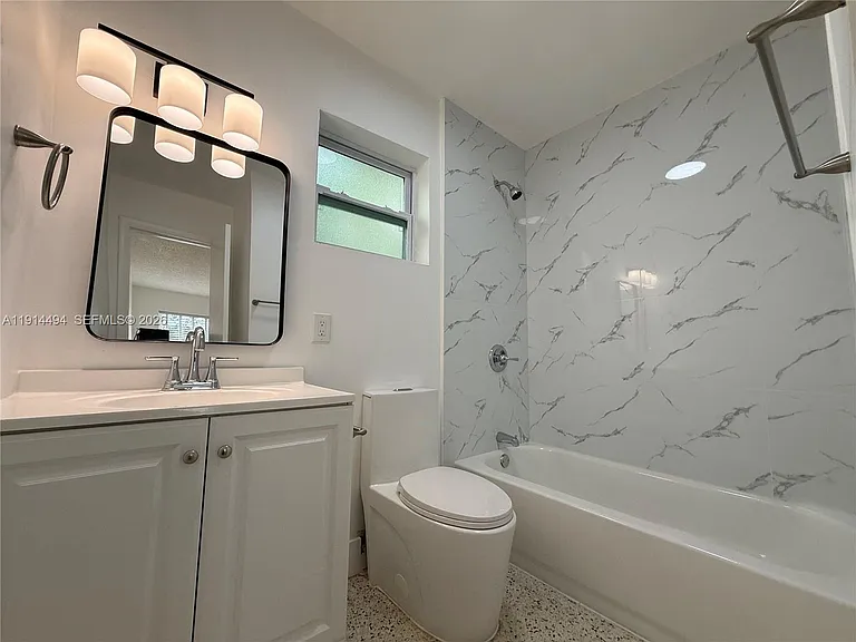 3144 NW 29th St #2 — Photo 6