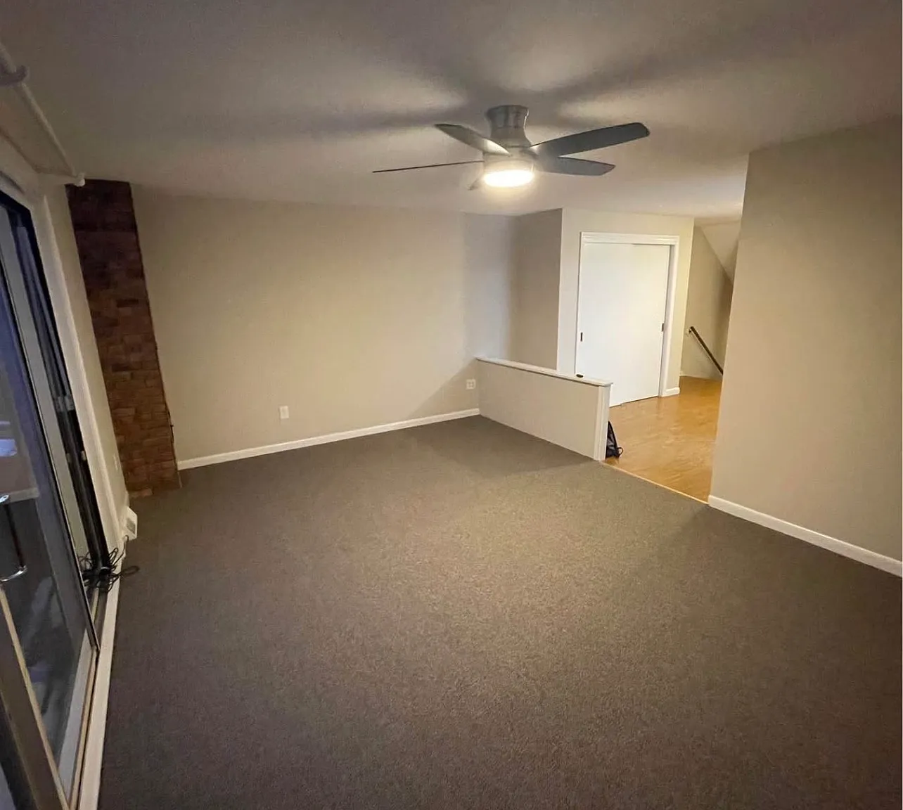 2 bed, 1.5 bath, 1134 sqft, $2,400 — Photo 2