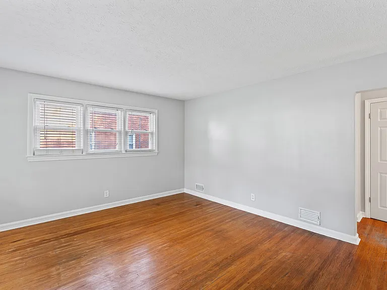 4227 Hillbrook Dr — Photo 7