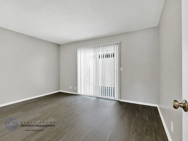 930 N. Unruh Avenue — Photo 7