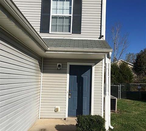2nd image of 253 Senator Dr APT B