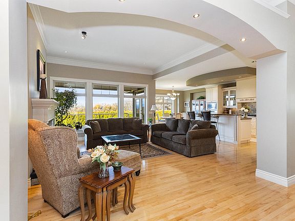 3rd image of 34745 Hearthstone Ct