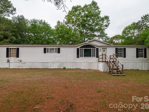 2nd image of 3133 Magnolia Rd
