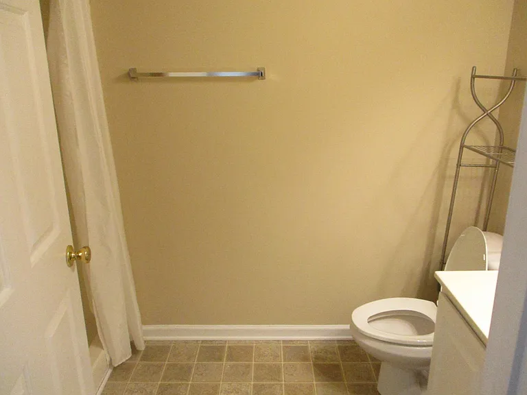 2060 Cross Gate Blvd — Photo 15