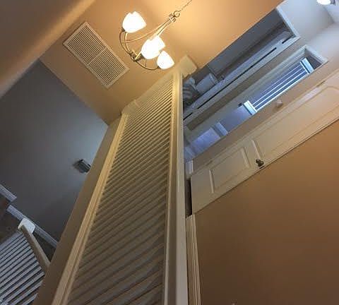 5th image of 3522 E 2nd St #1