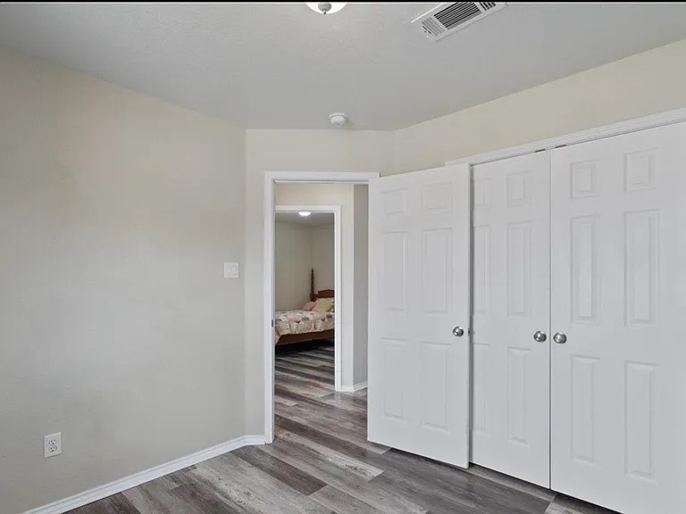 1205 Marlee Cir — Photo 1