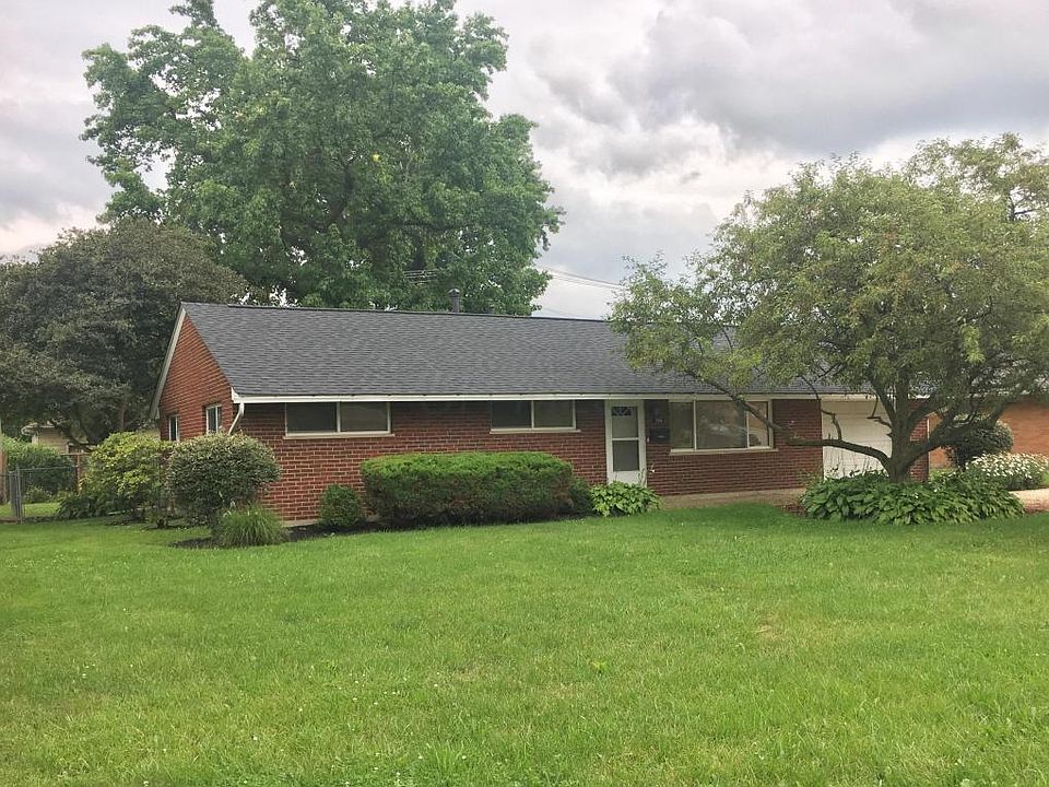 1st image of 366 Sherwood Dr W