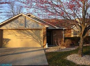 229 Cross Pointe Cir, Bellefontaine, OH 43311