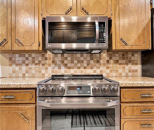 4th image of 1912 N Watts St #1912
