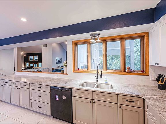 2nd image of 40 Branchwood Dr