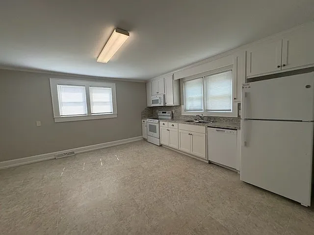741 Efird St — Photo 4