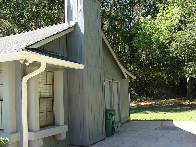 2331 Newgate Dr — Photo 7