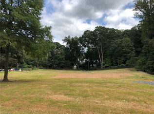 261 Canterbury Trl, Winston Salem, NC 27104