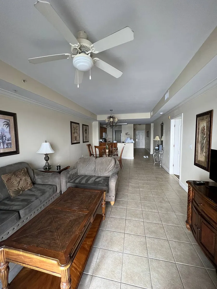 Building Photo - 13428 Blue Heron Beach Dr