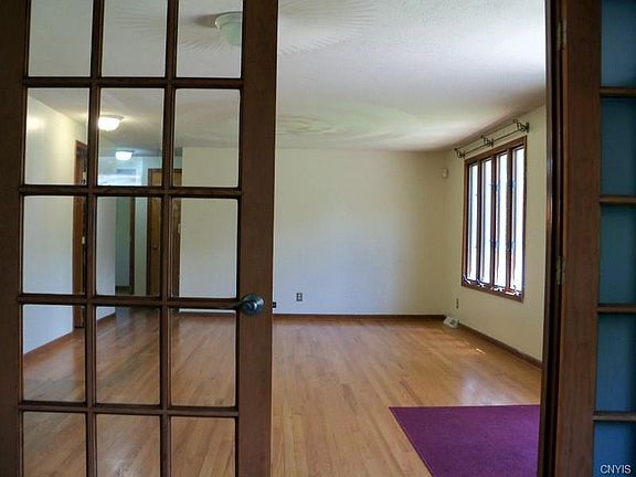 4th image of 5713 Stevens Dr