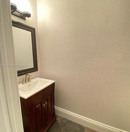 3rd image of 2041 Pompeii Ct