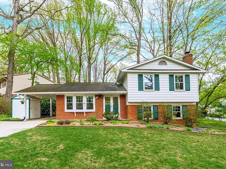 8717 Higdon Dr — Photo 32