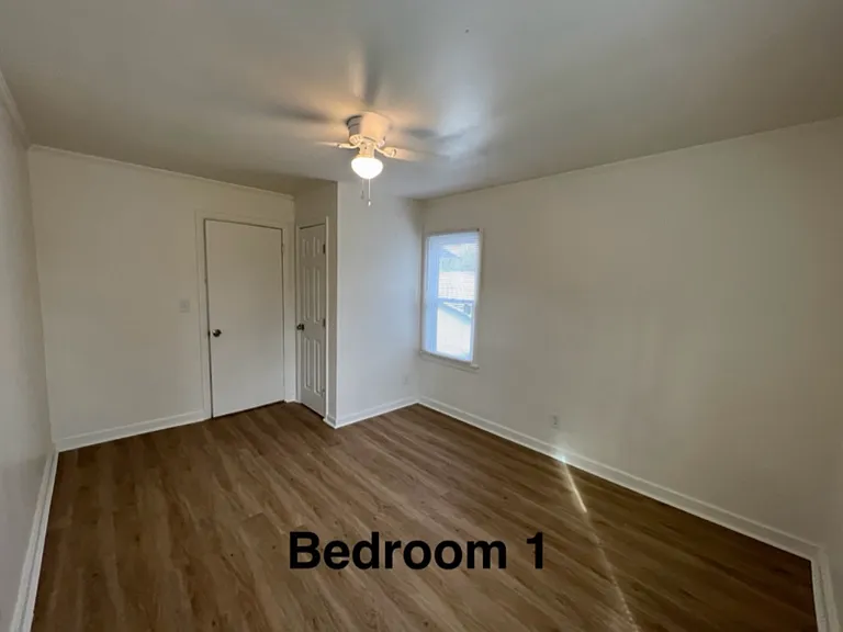 103 Henry St — Photo 4