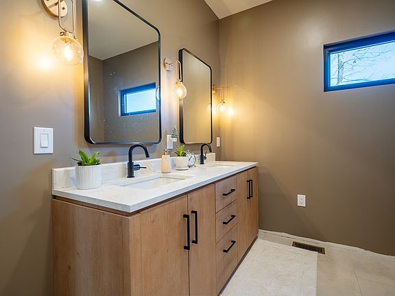 24th image of this home