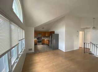 15 Lynbrook Ct FLOOR 2, Staten Island, NY 10309