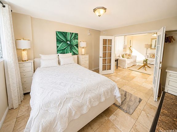 3rd image of 2442 Kuhio Ave APT 1101