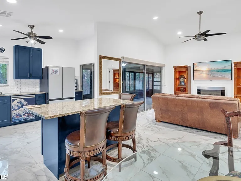 6511 Royal Woods Dr — Photo 10