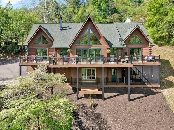 540 Lakeshore Terrace Rd, Hardy, VA 24101