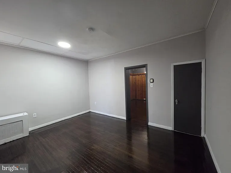 633 E Allegheny Ave — Photo 11