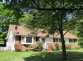 213 Ridge St, Surgoinsville, TN 37873