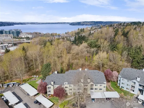 975 Aberdeen Avenue NE #D105, Renton, WA 98056