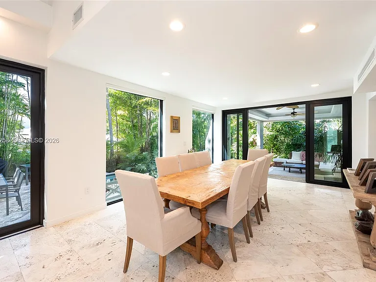 650 Curtiswood Dr — Photo 8