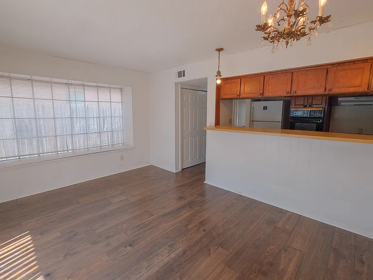6321 Granbury Rd — Photo 9