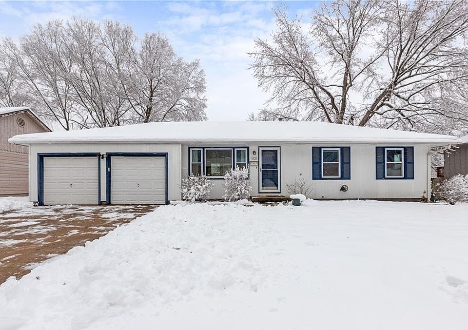 1st image of 808 NW North Summit Cir