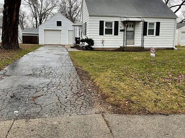 904 Merrill Ave, Loves Park, IL 61111