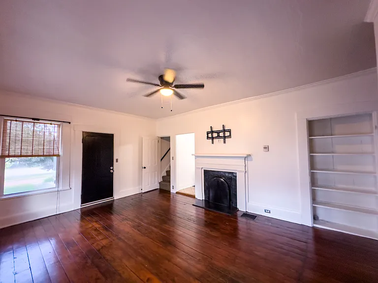 117 E Vine St — Photo 13