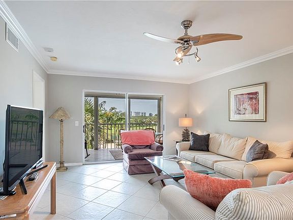 4th image of 360 Horse Creek Dr APT 303
