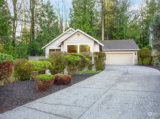1848 Lakeside Ln, Bellingham, WA 98229